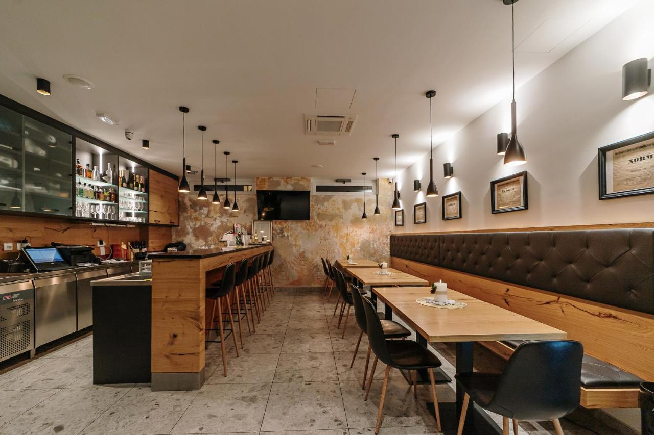 Operna Klet Ljubljana酒店 外观 照片